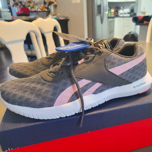 Reebok Shoes - Women's NEW Reebok size 9.5 Pink/Grey with Ortholite for comfort